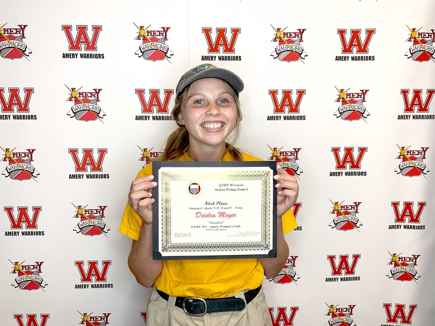 Deidra-Award-WEB.jpg